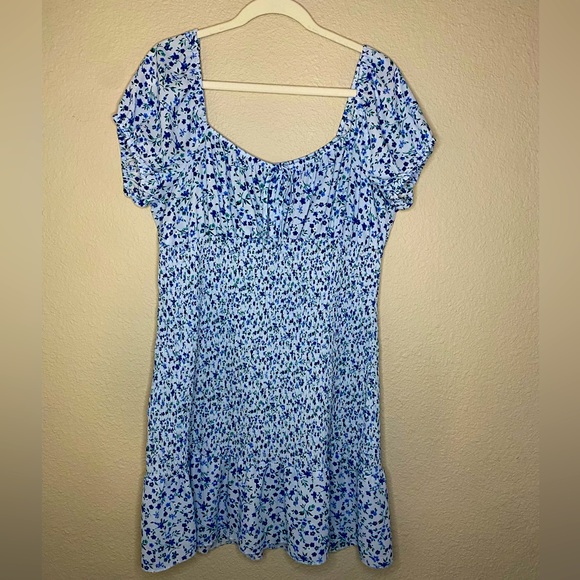 wild fable Dresses & Skirts - Wild fable cottage core puff sleeve fitted dress